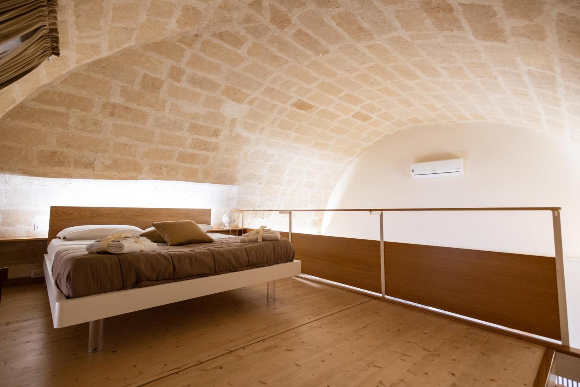 Antica Dimora Storica La Finestra Sul Campanile Villa Matera Bagian luar foto