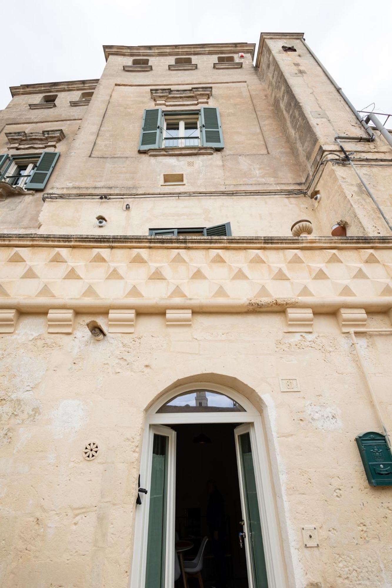 Antica Dimora Storica La Finestra Sul Campanile Villa Matera Bagian luar foto