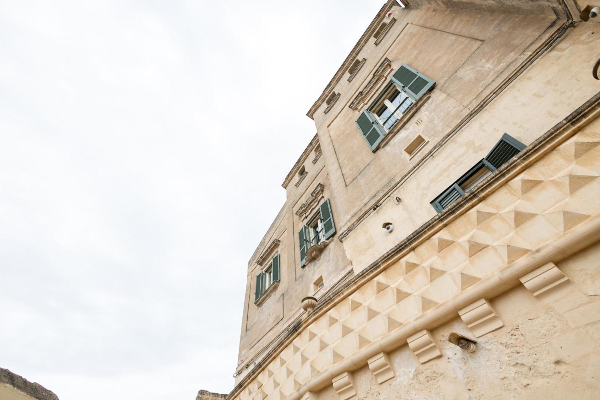 Antica Dimora Storica La Finestra Sul Campanile Villa Matera Bagian luar foto