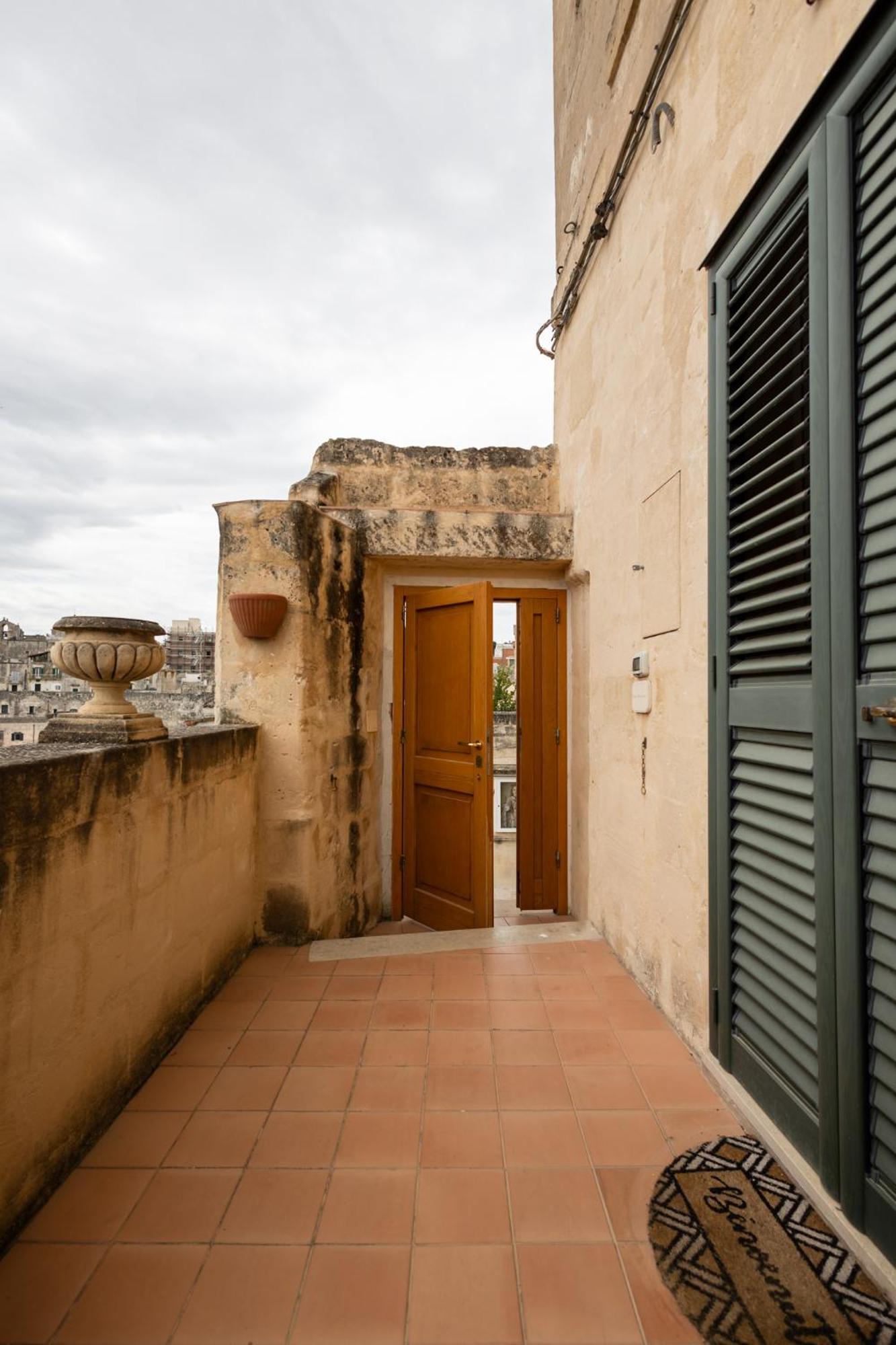 Antica Dimora Storica La Finestra Sul Campanile Villa Matera Bagian luar foto