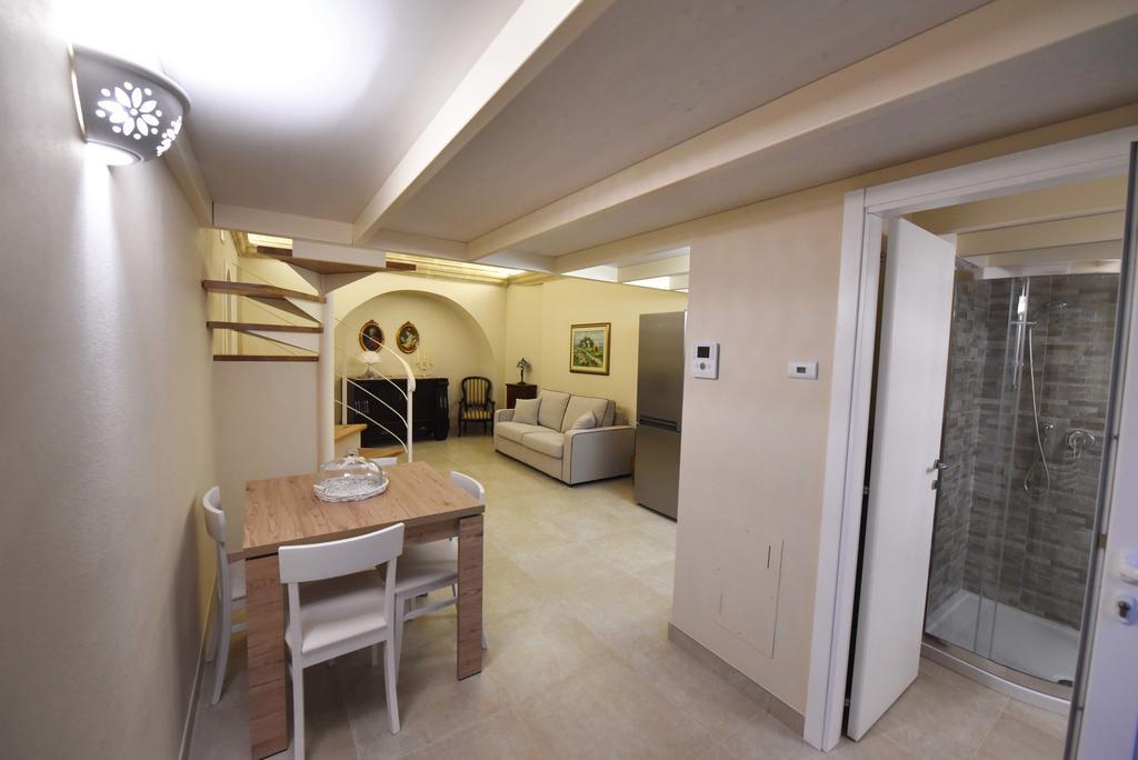 Antica Dimora Storica La Finestra Sul Campanile Villa Matera Bagian luar foto