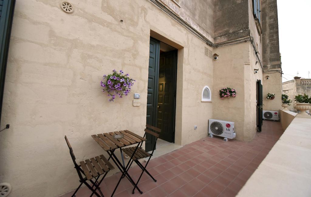 Antica Dimora Storica La Finestra Sul Campanile Villa Matera Bagian luar foto