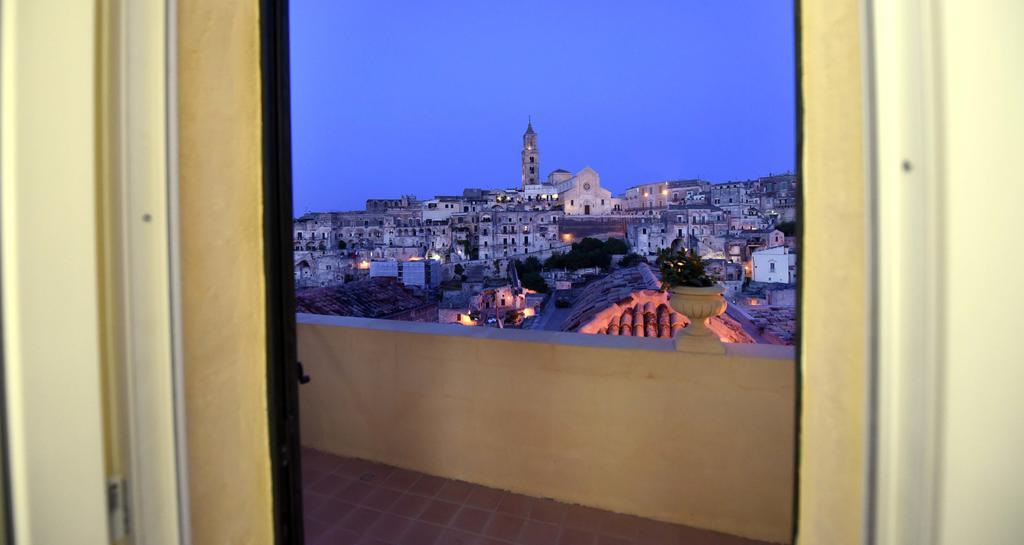 Antica Dimora Storica La Finestra Sul Campanile Villa Matera Bagian luar foto