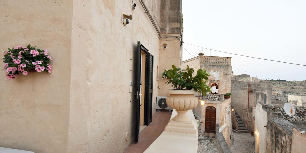 Antica Dimora Storica La Finestra Sul Campanile Villa Matera Bagian luar foto