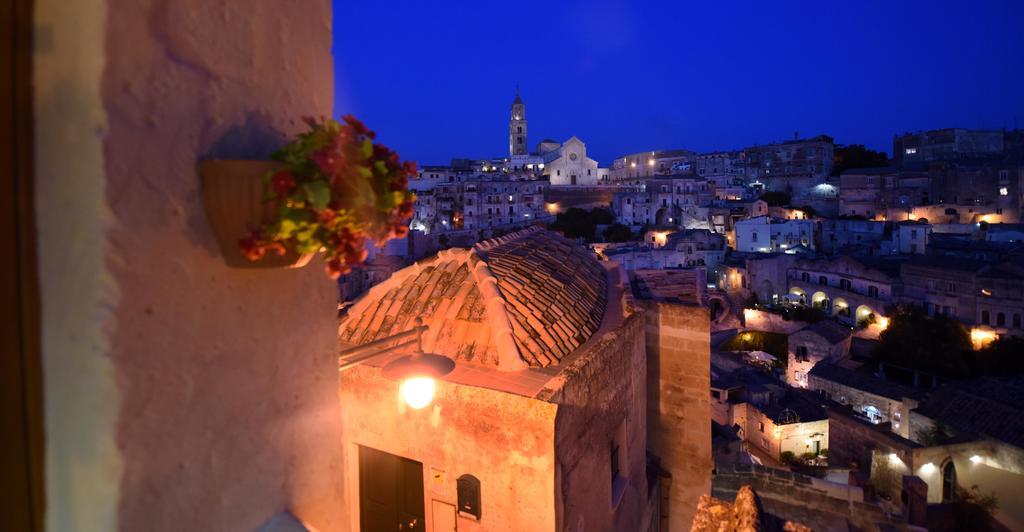 Antica Dimora Storica La Finestra Sul Campanile Villa Matera Bagian luar foto