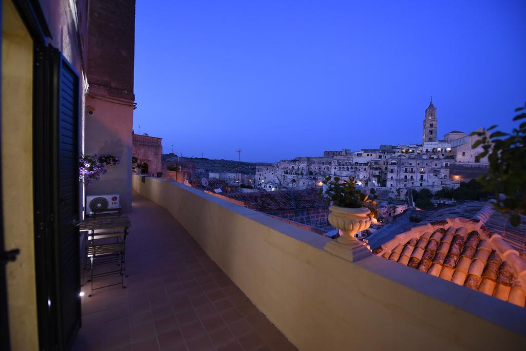 Antica Dimora Storica La Finestra Sul Campanile Villa Matera Bagian luar foto